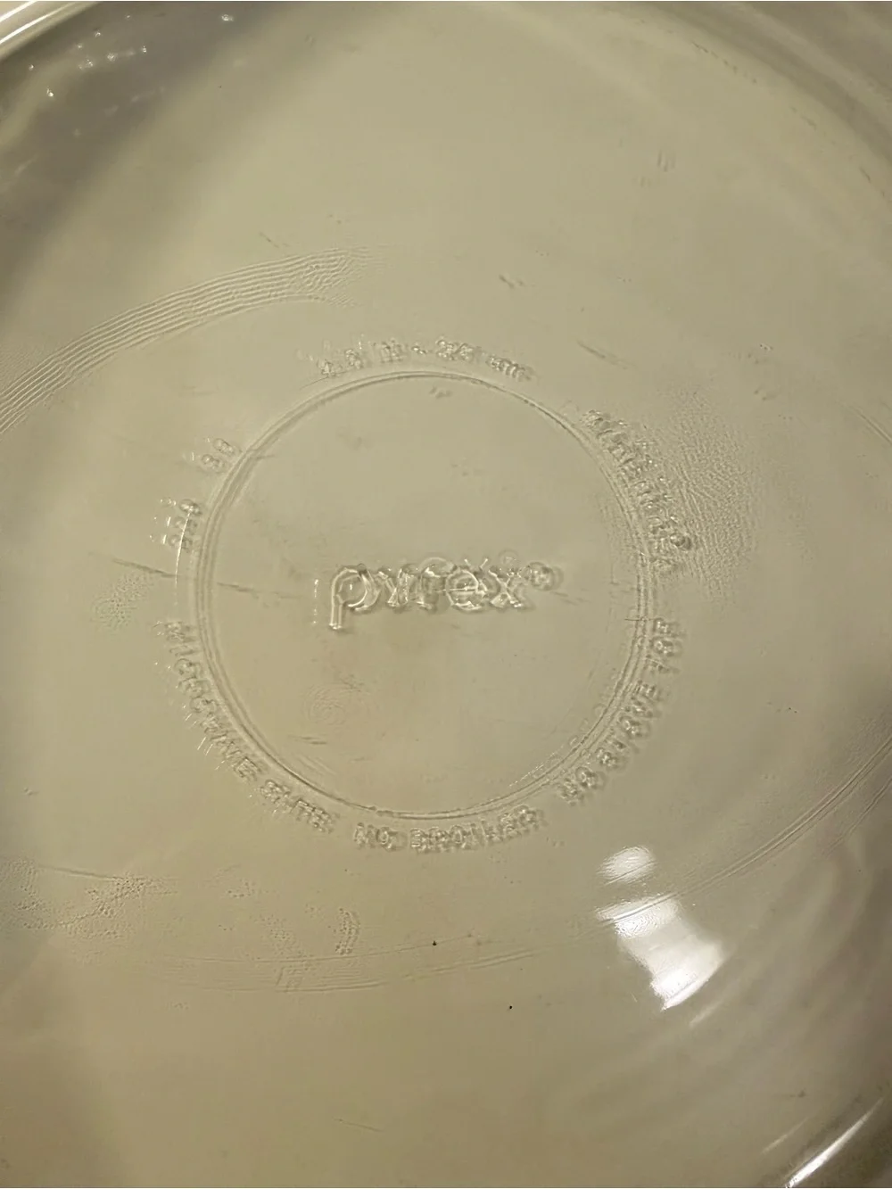 Pyrex Clear Glass pie dish 9.5 etched in vintage 229 fluted handle